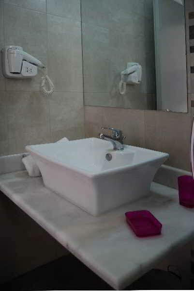 Artemis Aparthotel 3*